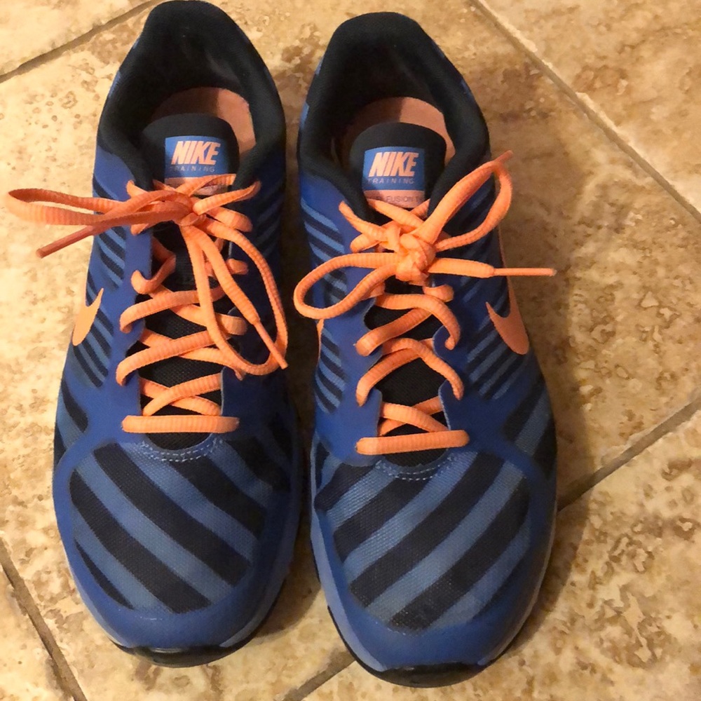 Women’s Nike Dual Fusion Trainer size 8